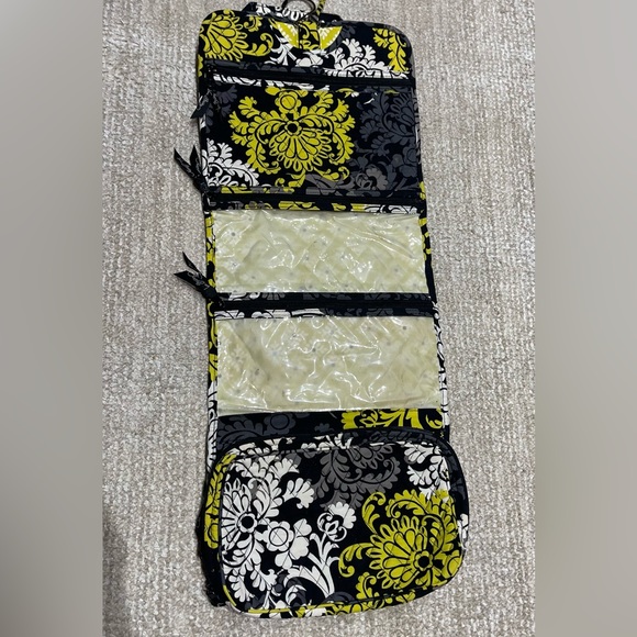 Vera Bradley Overnight travel set - Picture 7 of 13